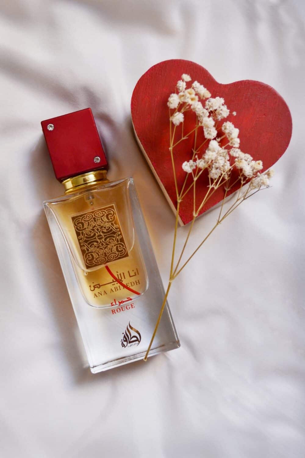 {{ BOIS_DIRIS }} - {{ AROMA_SCENT}} Eau de Parfum Ana Abiyedh Rouge 60 ml de Lattafa